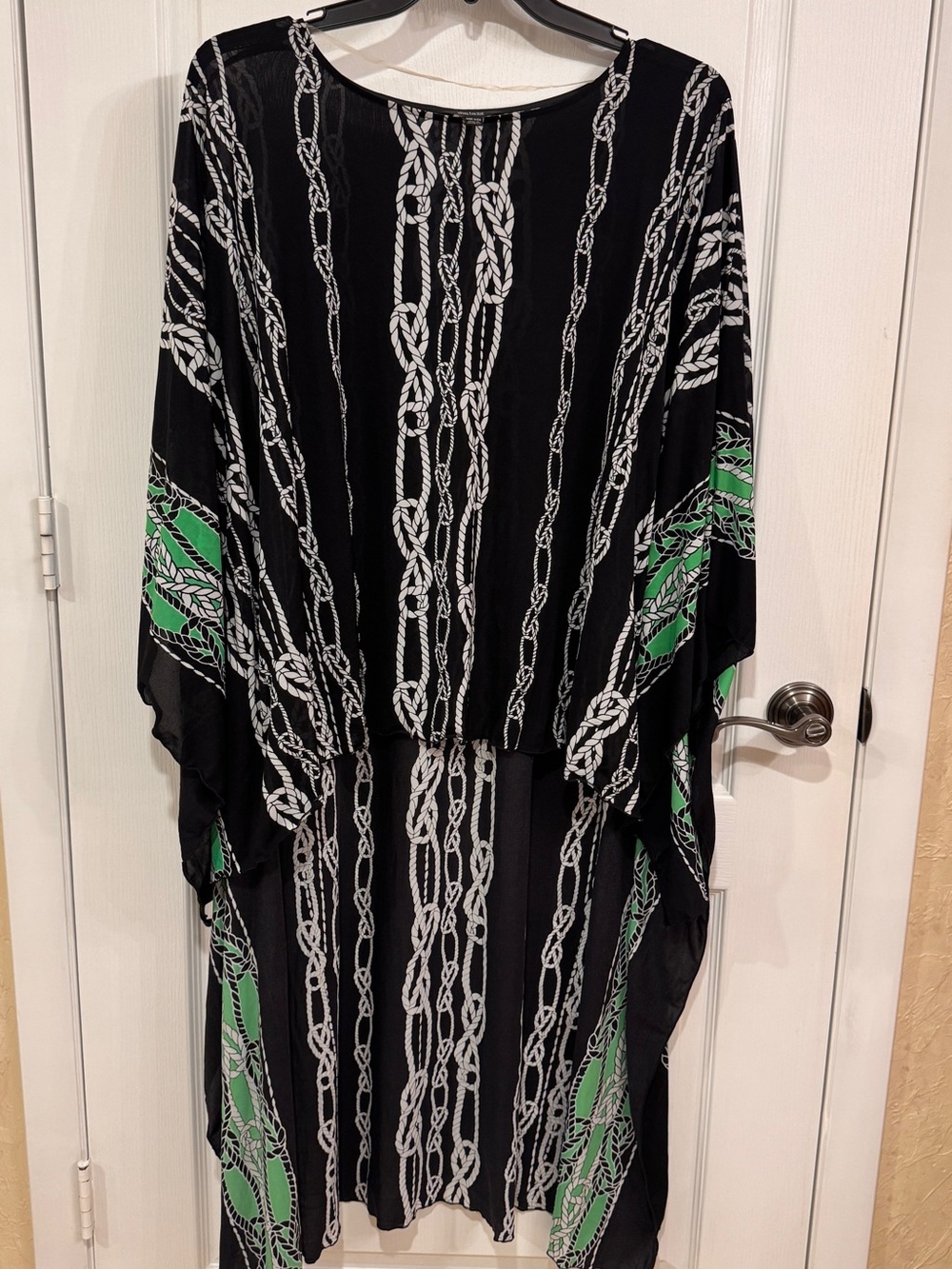 Black and Green Chain-Print Tunic Top - Women's